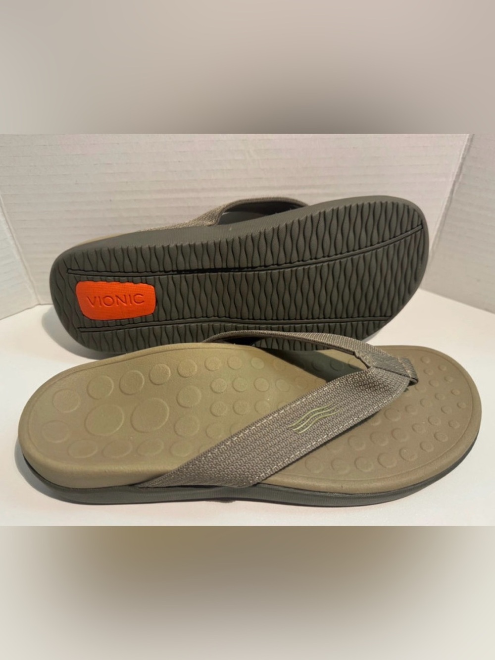 Vionic flip flop